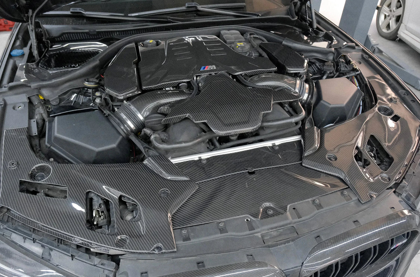 BMW F90 M5 Carbon Fiber Engine Bay Corner Covers