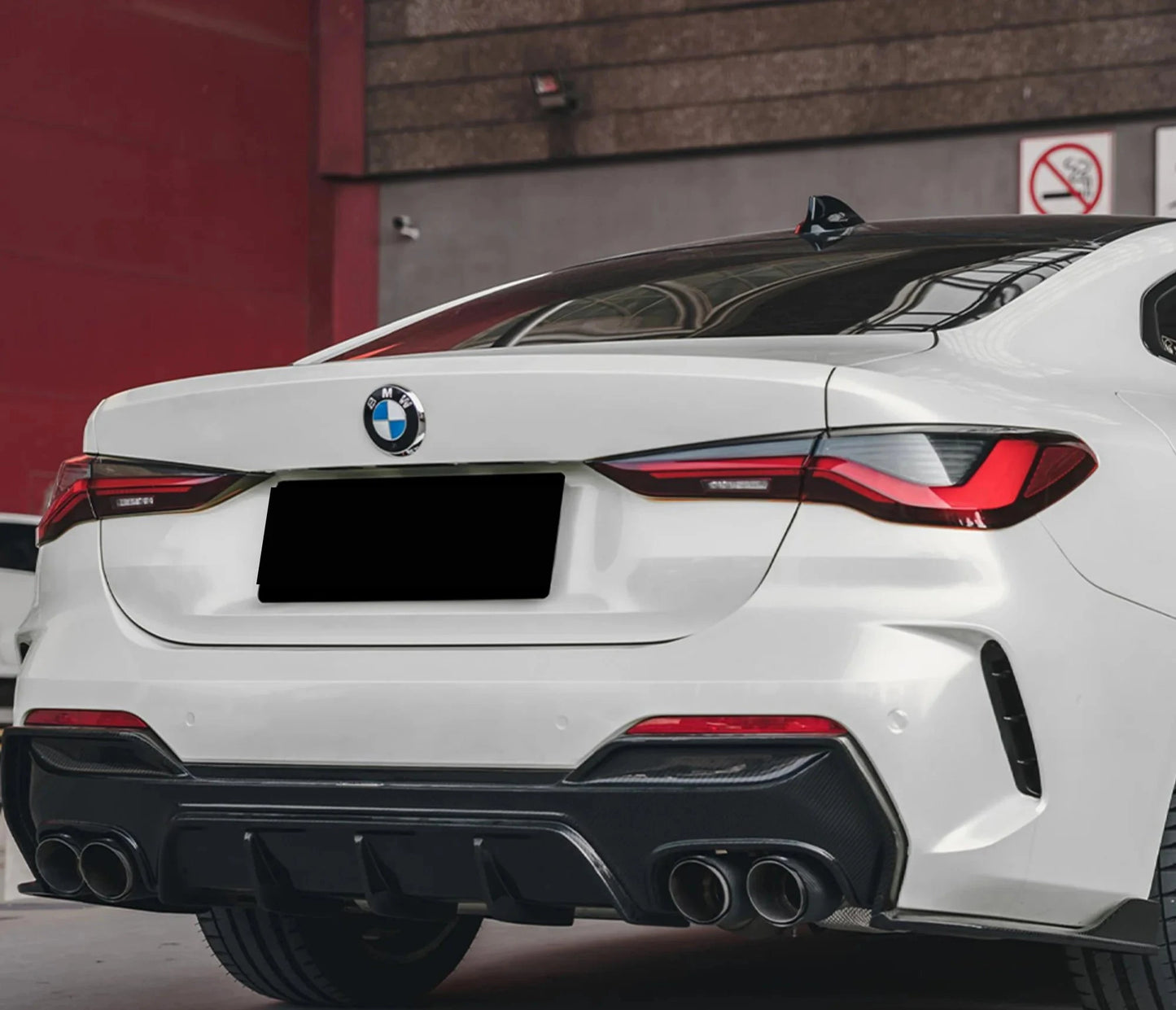 BMW G2X Carbon Fiber Diffuser