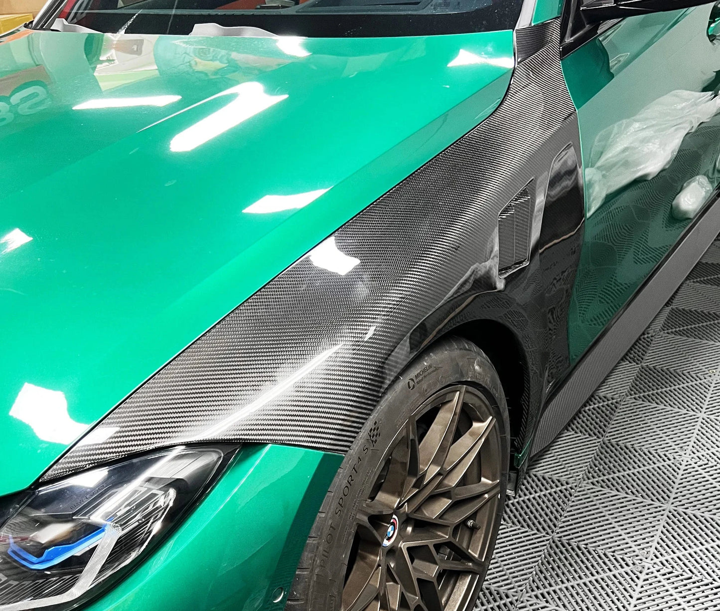 BMW G8X M3/M4 Carbon Fiber Fender