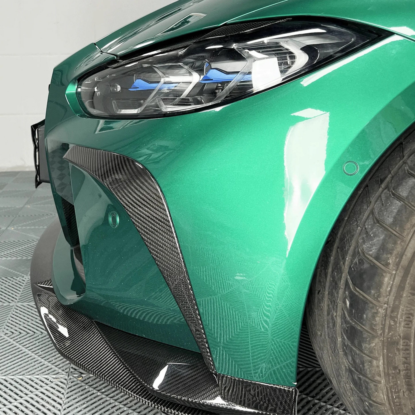 BMW G8X M3/M4 Carbon Fiber Front Bumper Fangs
