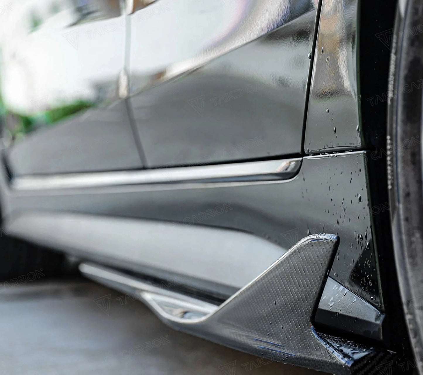 BMW G2X Carbon Fiber Side Skirts