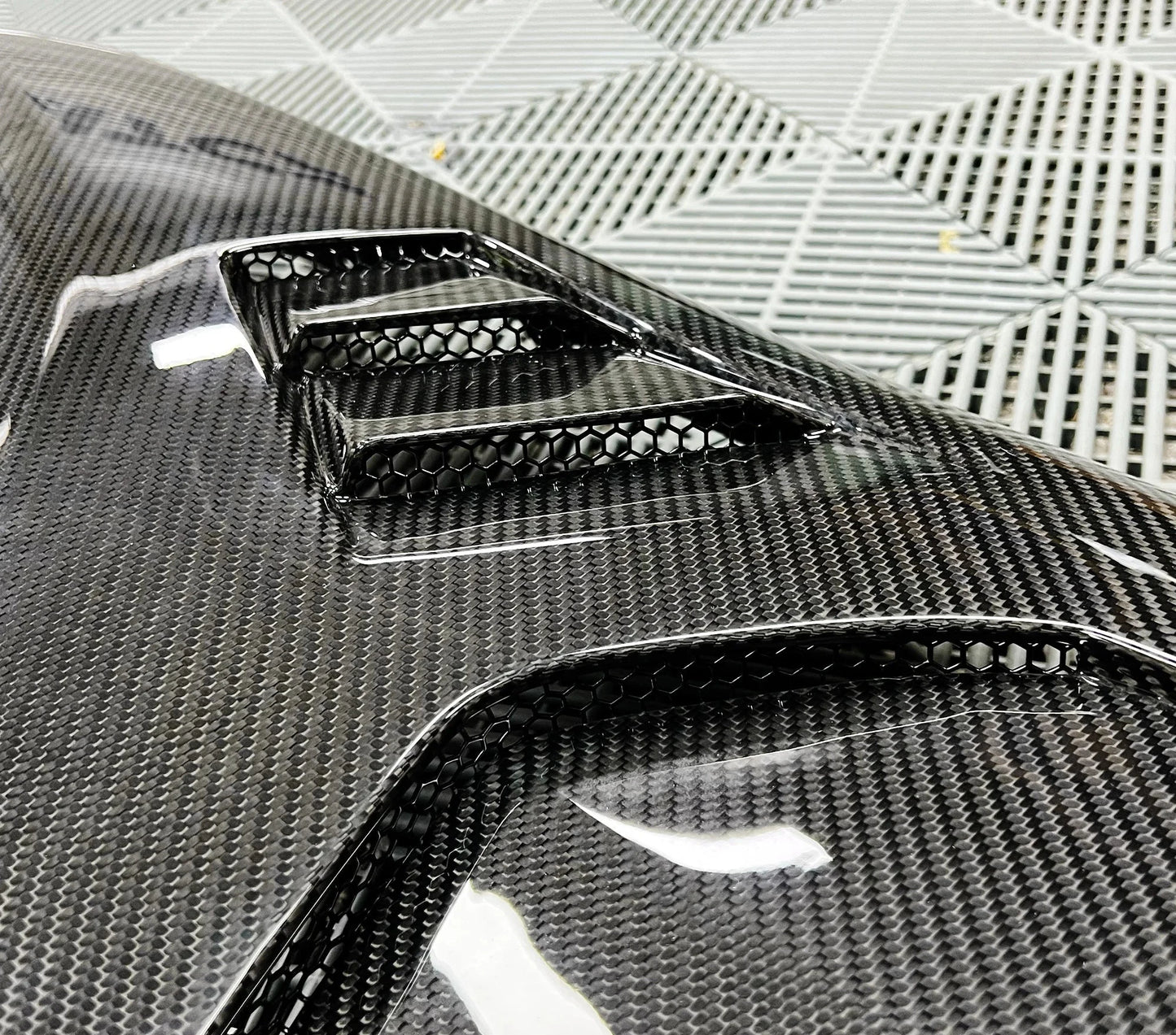 BMW G8X M4 Carbon Fiber Fender