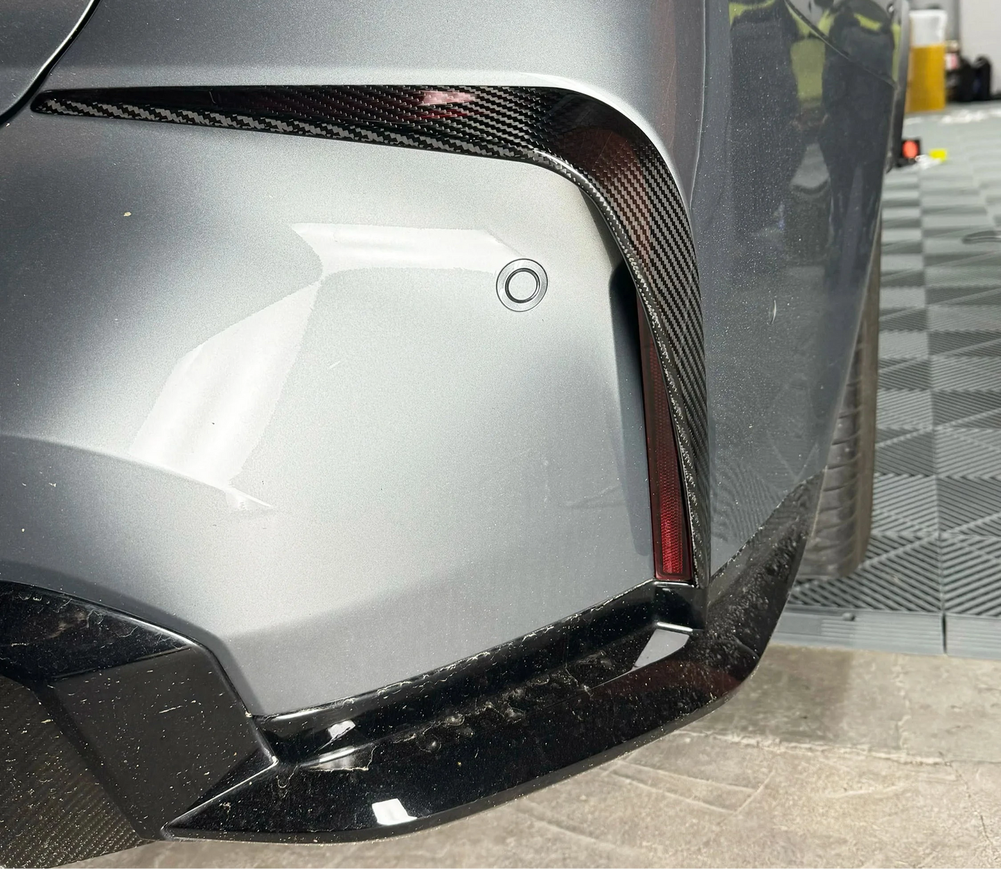 BMW G8X M3/M4 Carbon Fiber Rear Bumper Fangs