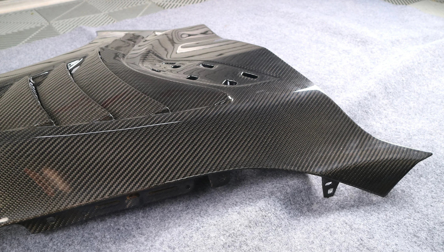BMW G8X M4 Carbon Fiber Fenders