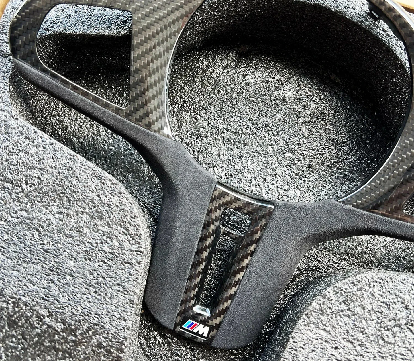 BMW G8X/G20 Carbon Fiber Steering Wheel trim